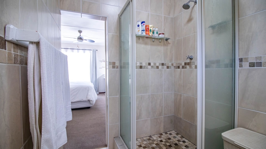 4 Bedroom Property for Sale in Beacon Bay Eastern Cape